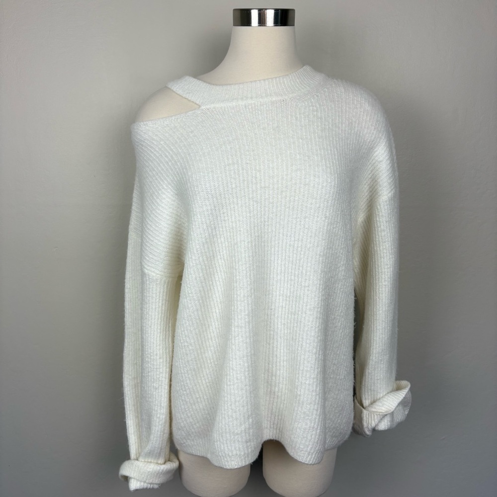 Rails Alexi Sweater Ivory Pullover Size‎ M Neck Cut Out Scandi Girl Off Shoulder